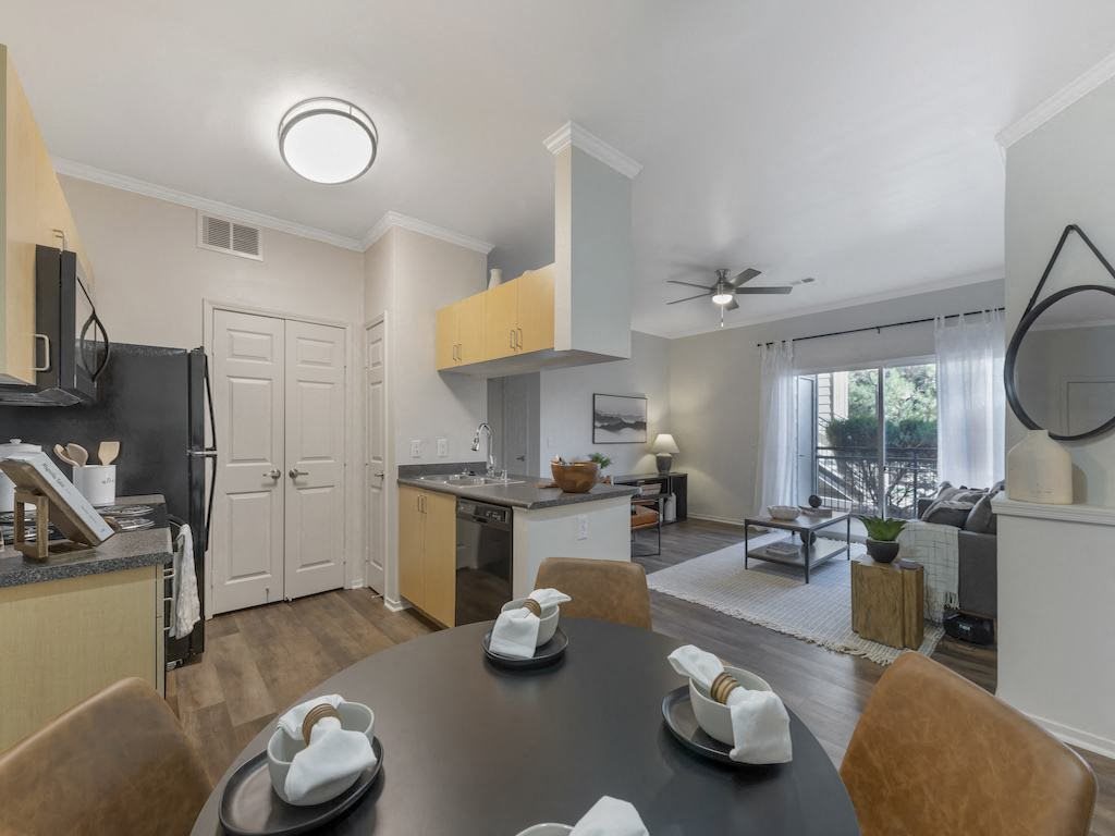 Indigo Creek Apartments